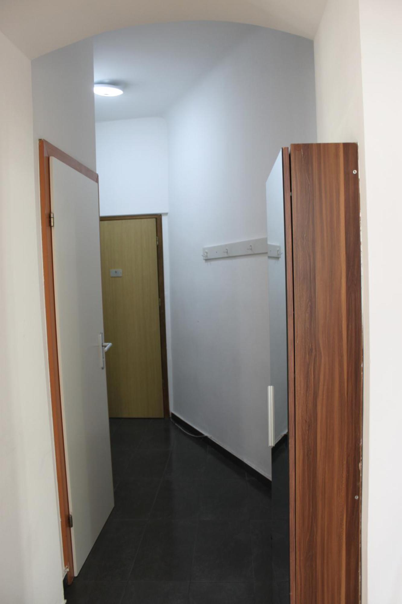 Schoene Eigentumswohnung Im 10 Bezirk Vienna Exterior photo